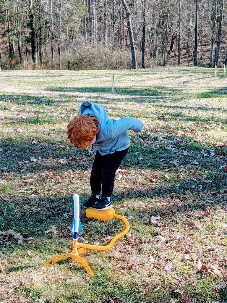 THE PERFECT TOY FOR OUTSIDE PLAY.