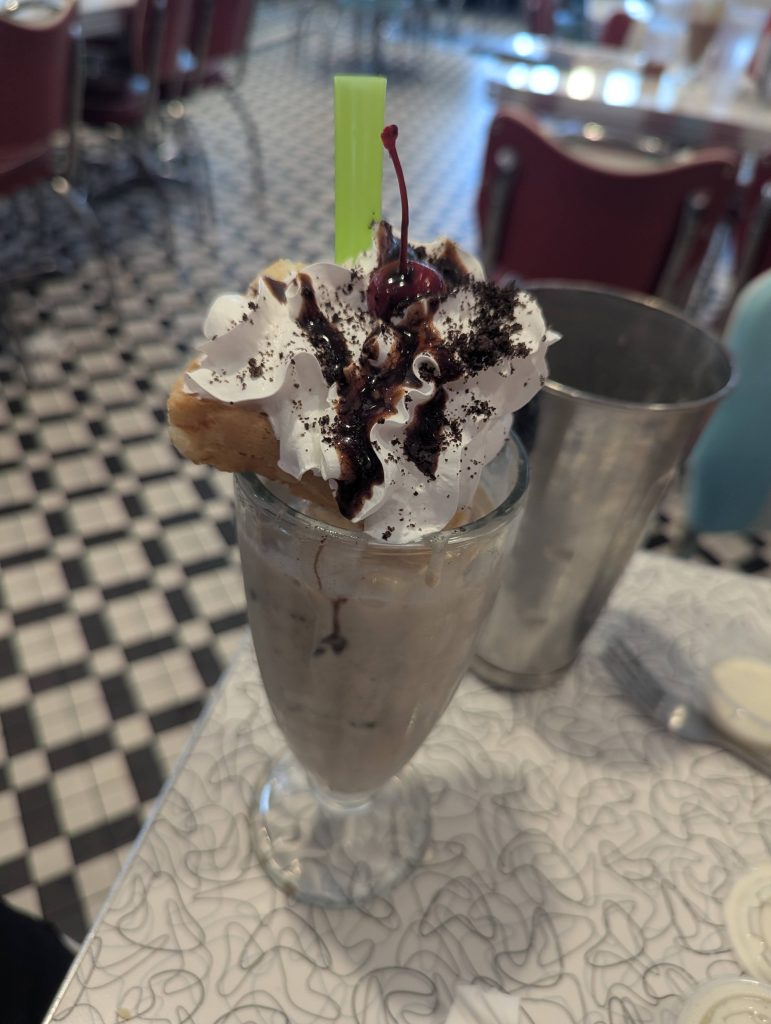 AIN’T NOTHING FINER THAN THE SUNLINER DINER.