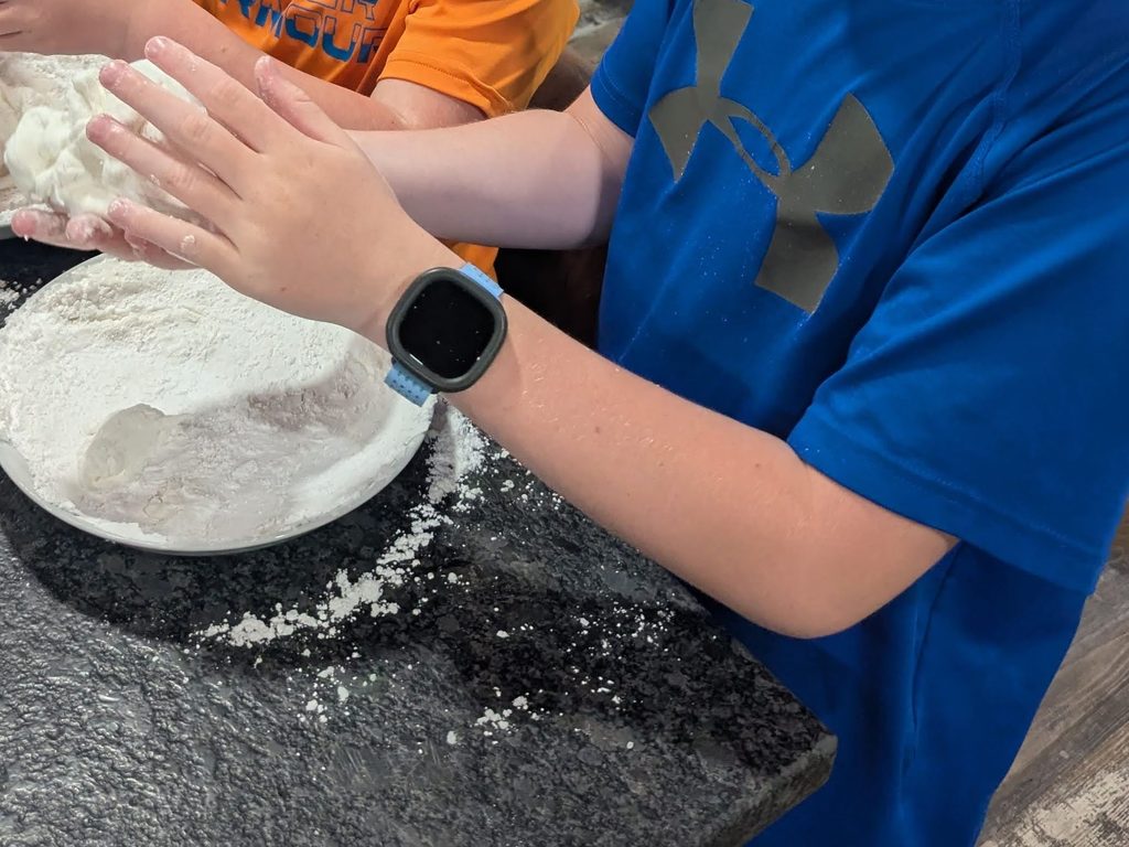 THE ULTIMATE SMARTWATCH FOR KIDS: FITBIT ACE LTE.