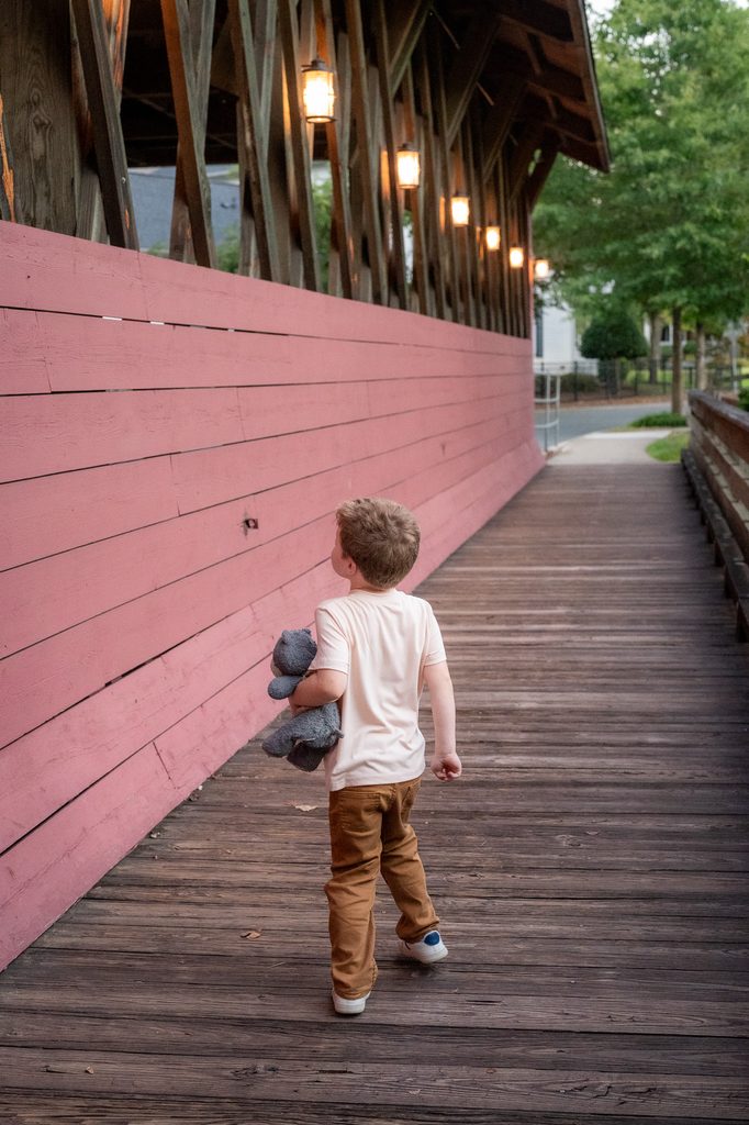 PHOTOGRAPHER TIPS FOR FAMILIES WITH LITTLES.